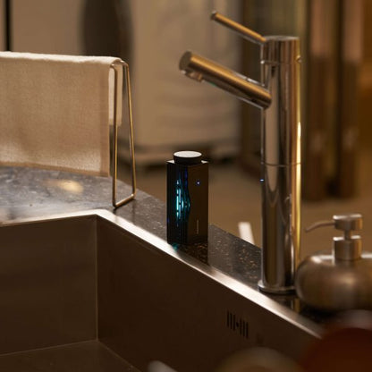 KNOT | World’s First Portable Photon UV Sterilizer & Deodorizer